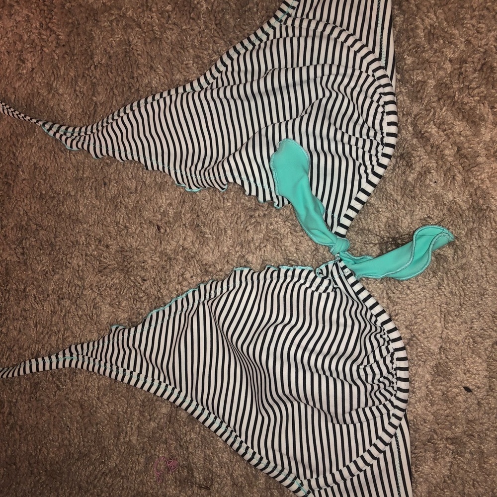 32DD VS bikini top